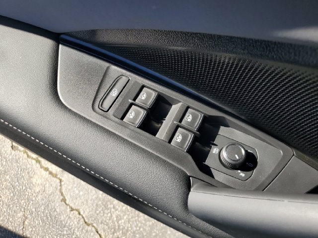 New 2026 Volkswagen Tiguan SE R-Line FWD image 30