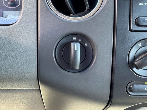 Used 2006 Ford F150 XLT image 21