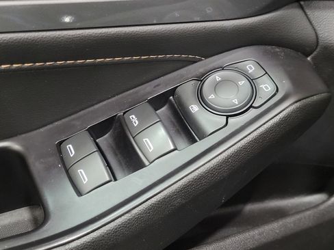 Used 2019 Chevrolet Traverse LT w/ LT Premium Package AWD/4WD image 27