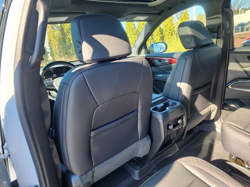 New 2026 Chevrolet Traverse Z71 w/ Enhanced Driving Package image 16