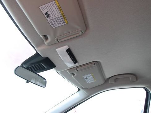 Used 2025 Nissan Kicks Play S FWD image 17