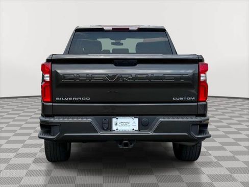 Used 2021 Chevrolet Silverado 1500 Custom w/ Safety Confidence Package AWD/4WD image 6
