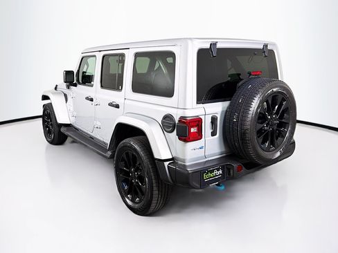 Used 2023 Jeep Wrangler Unlimited Sahara AWD/4WD image 5
