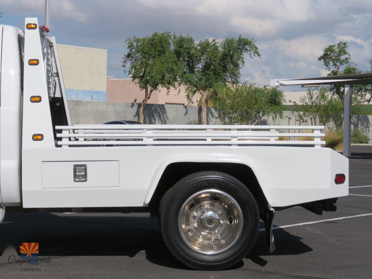 Used 1999 Ford F550 4x4 Crew Cab Super Duty image 20