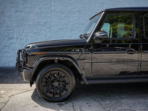 Used 2025 Mercedes-Benz G 550 image 10