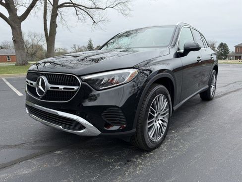 Used 2026 Mercedes-Benz GLC 300 4MATIC image 3