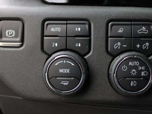 Used 2023 Chevrolet Silverado 1500 High Country w/ Max Trailering Package image 16