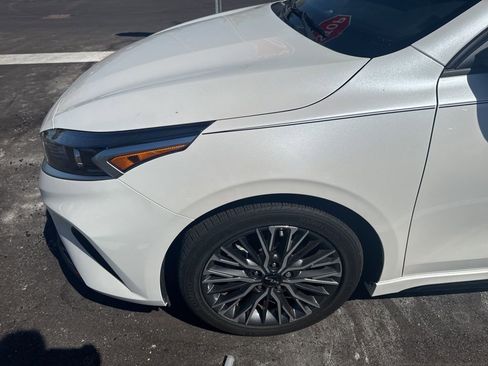 Used 2023 Kia Forte GT-Line w/ GT-Line Technology Package image 9