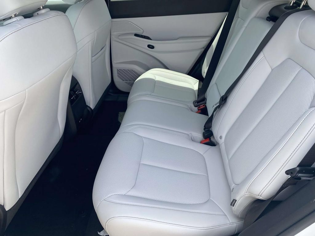 New 2026 Jeep Cherokee Limited AWD/4WD image 39