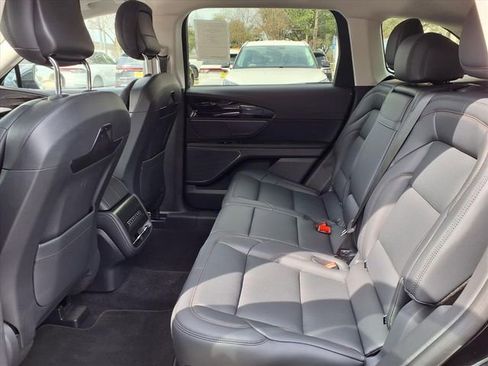 New 2026 Lincoln Nautilus Premier AWD/4WD image 8