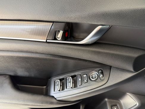 Used 2022 Honda Accord Sport Special Edition image 12