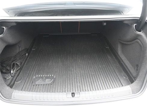 Used 2022 Audi A6 2.0T Premium image 14