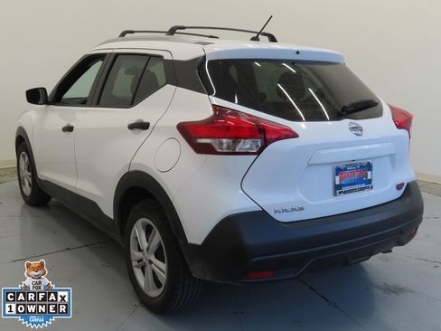 Used 2019 Nissan Kicks S image 6