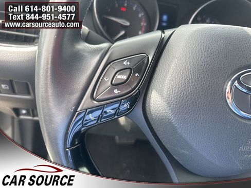 Used 2018 Toyota C-HR XLE image 16