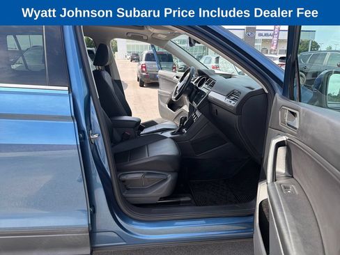 Used 2019 Volkswagen Tiguan SE w/ Panoramic Sunroof Package FWD image 43
