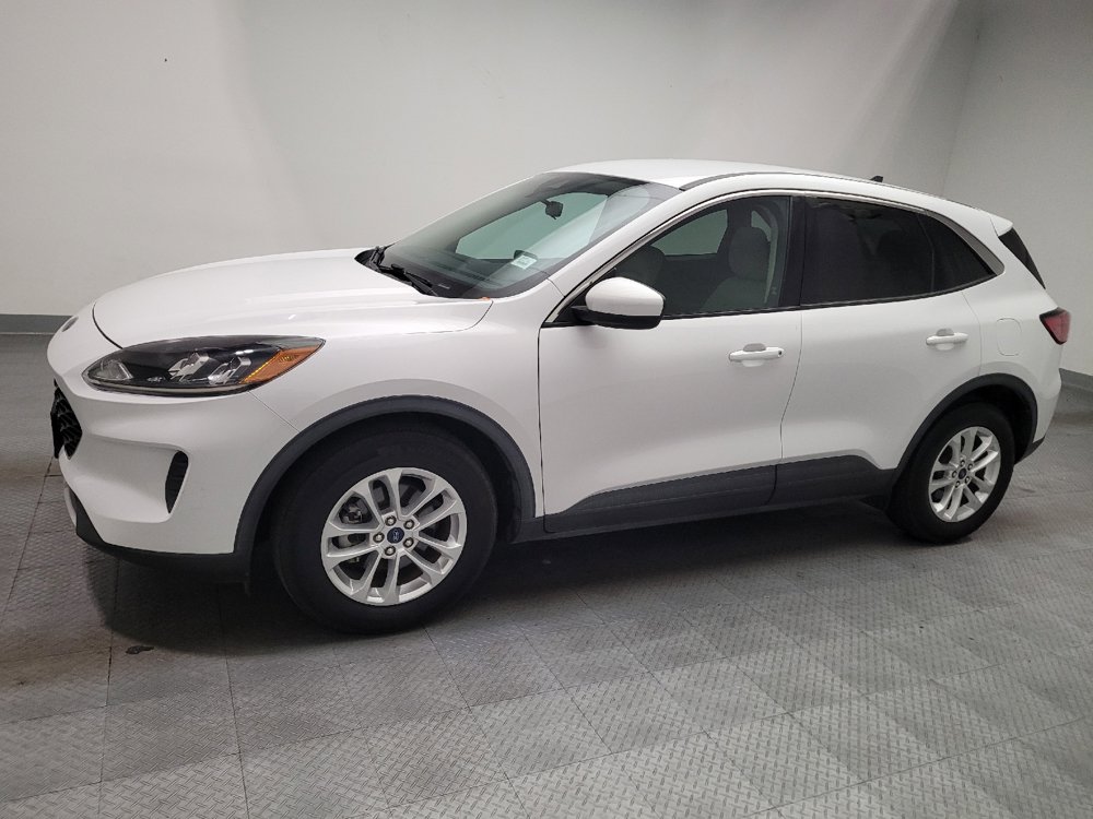 Used 2020 Ford Escape SE FWD image 2