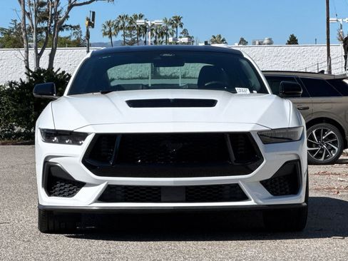 Used 2025 Ford Mustang GT Premium image 9