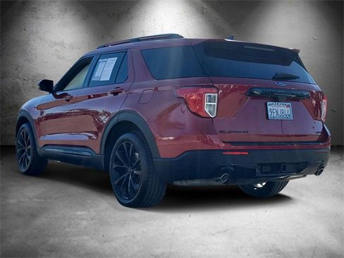 Certified 2023 Ford Explorer Platinum w/ Class IV Trailer Tow Package image 4