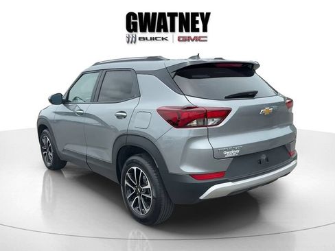 Used 2025 Chevrolet TrailBlazer LT FWD image 7