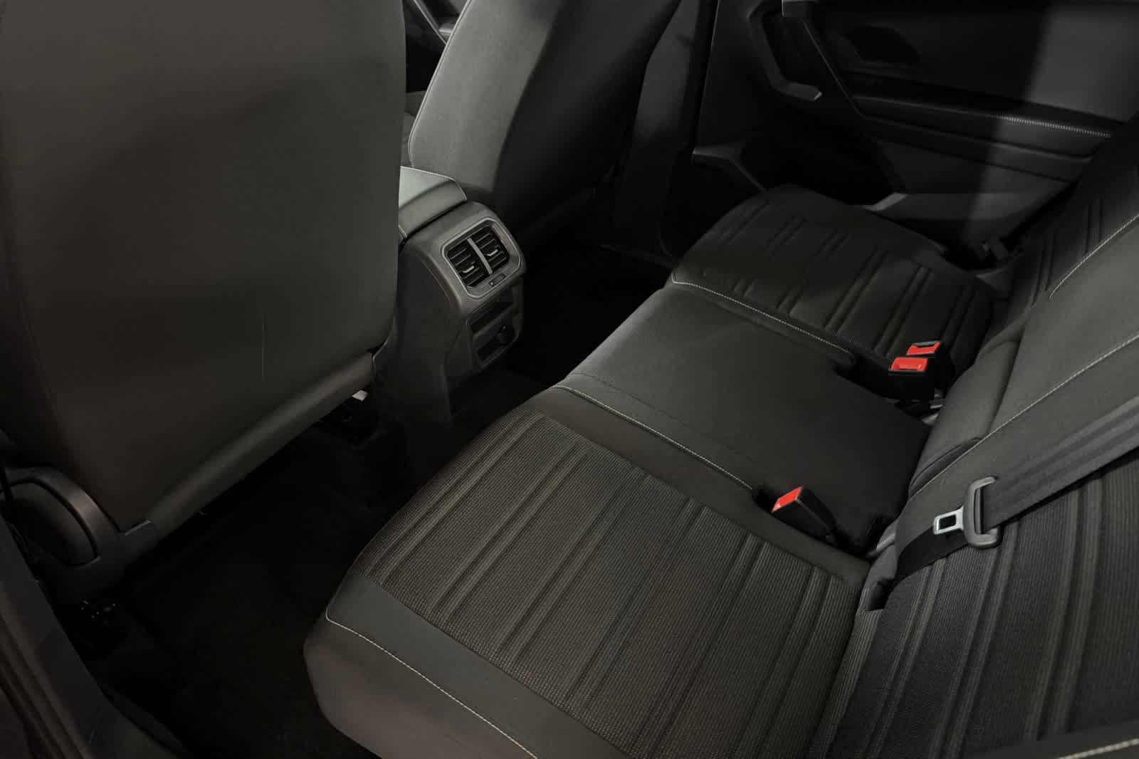 Used 2023 Volkswagen Tiguan S FWD image 4
