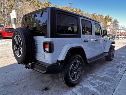 Certified 2023 Jeep Wrangler Sahara w/ Cold Weather Group image 14