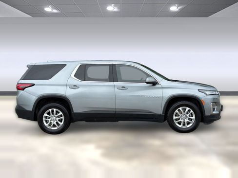 Certified 2024 Chevrolet Traverse LS w/ Safety Package FWD image 8