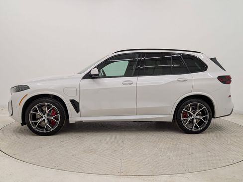 New 2026 BMW X5 xDrive50e w/ M Sport Package AWD/4WD image 2