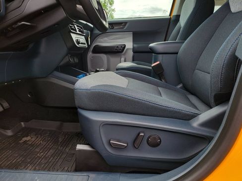 New 2026 Ford Maverick XLT w/ XLT Luxury Package AWD/4WD image 19