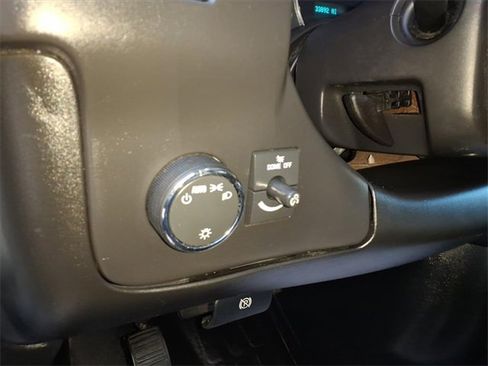 Used 2022 Chevrolet Express 2500 w/ Driver Convenience Package image 13