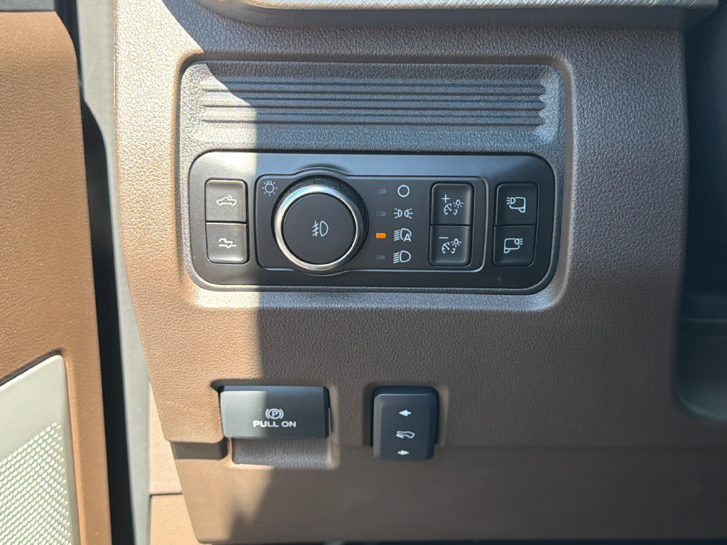 Used 2026 Ford F350 King Ranch w/ Tremor Off-Road Package AWD/4WD image 31