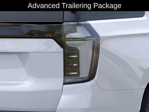 New 2026 Chevrolet Suburban High Country AWD/4WD image 12