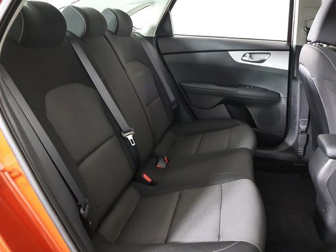 Used 2023 Kia Forte LXS w/ LXS Technology Package image 32