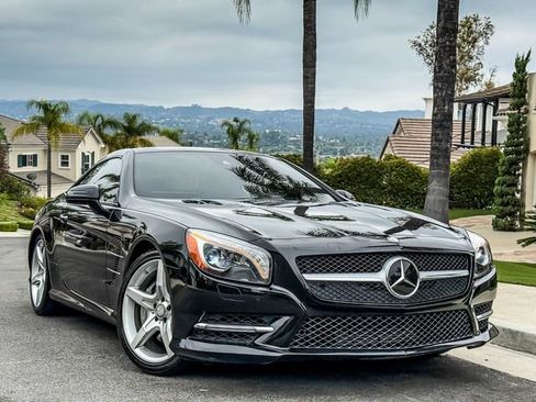 Used 2013 Mercedes-Benz SL 550 image 1