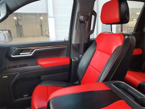 Used 2023 GMC Sierra 1500 Elevation w/ Preferred Package image 31