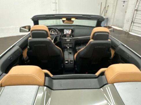 Used 2012 Mercedes-Benz E 350 Cabriolet image 24