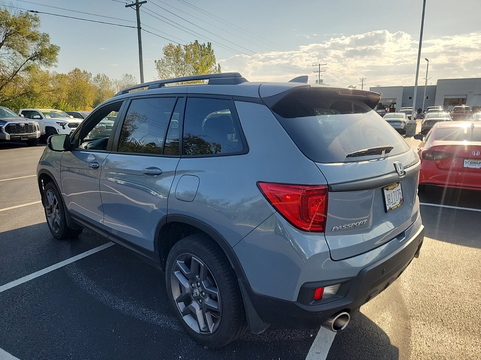 Used 2023 Honda Passport EX-L image 5