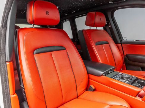 Certified 2020 Rolls-Royce Cullinan AWD/4WD image 16