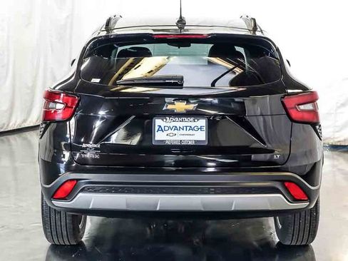Certified 2026 Chevrolet Trax LT FWD image 8