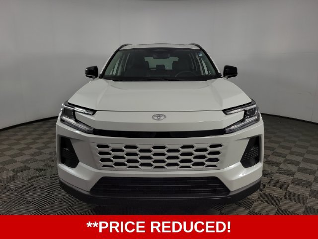 Used 2026 Toyota RAV4 XLE Premium w/ Panoramic Sun Roof Package FWD image 2