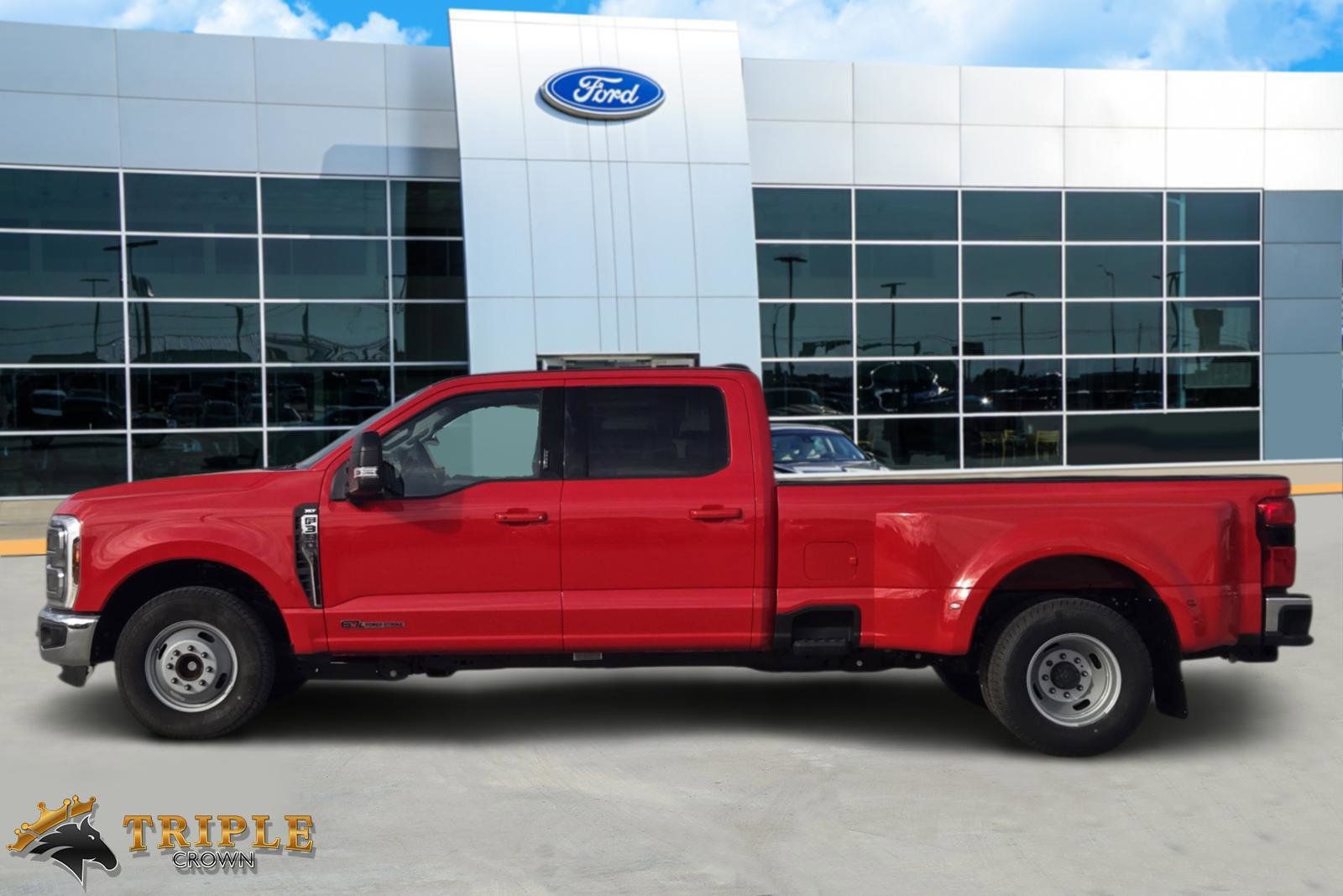 New 2026 Ford F350 XLT w/ XLT Premium Package RWD image 3