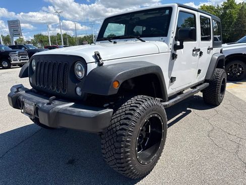 Used 2017 Jeep Wrangler Unlimited Sport w/ Quick Order Package 24S AWD/4WD image 16