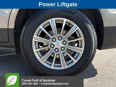 Used 2017 Cadillac XT5 Luxury AWD/4WD image 9