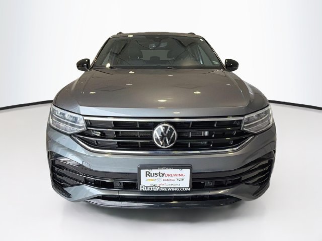 Used 2022 Volkswagen Tiguan SE R-Line FWD image 2