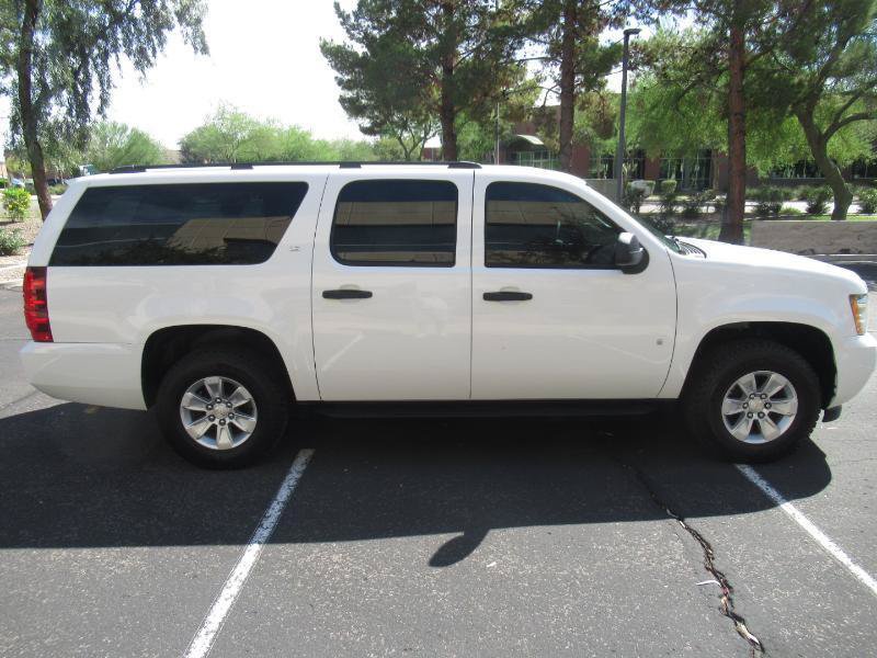 Used 2008 Chevrolet Suburban 2WD image 5