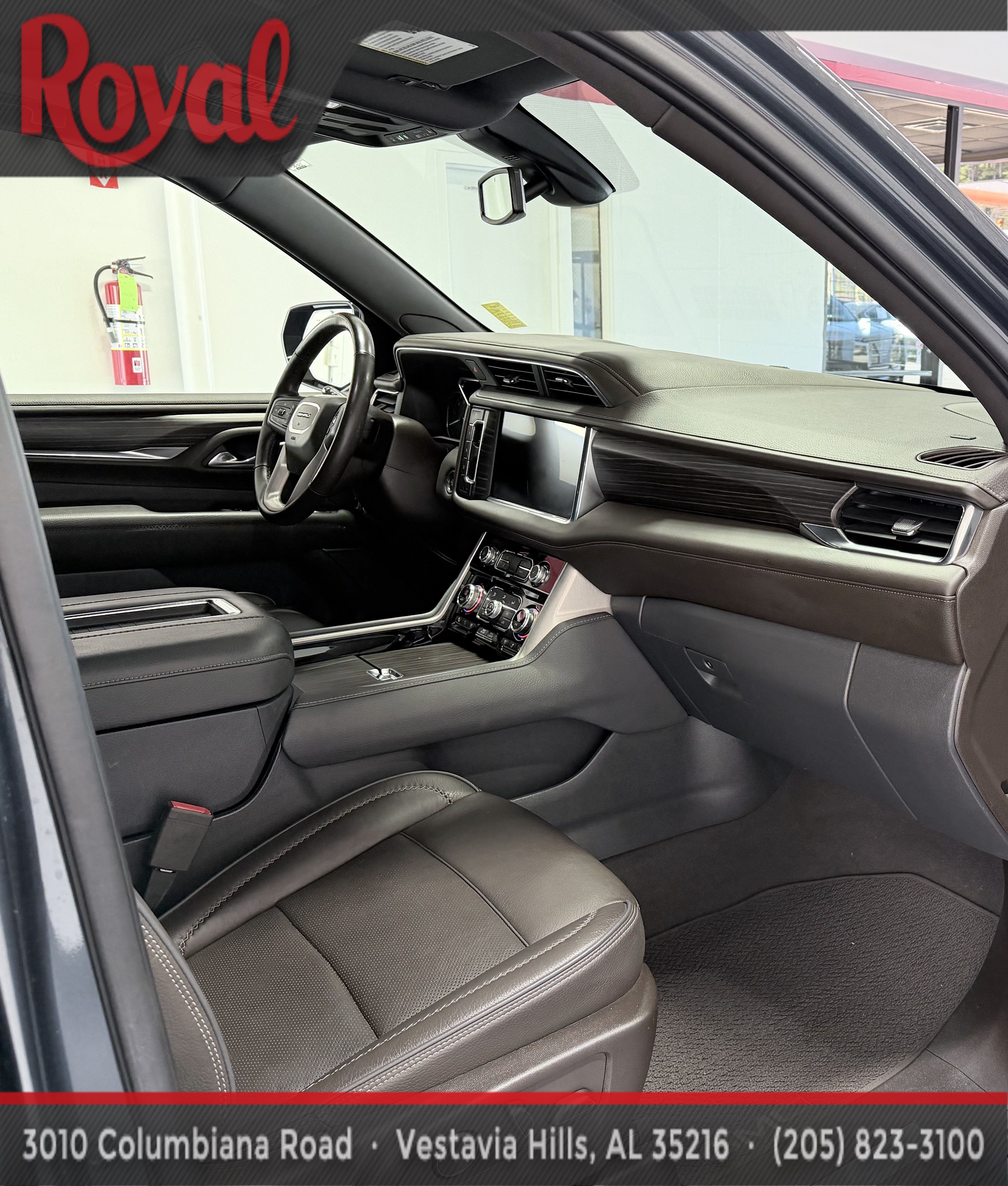 Used 2021 GMC Yukon Denali AWD/4WD image 17