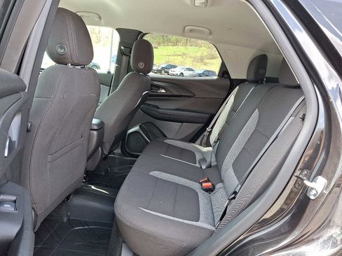 Used 2025 Chevrolet TrailBlazer LT w/ LT Cold Weather Package image 10
