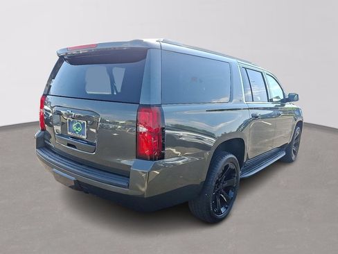 Certified 2019 Chevrolet Suburban LT AWD/4WD image 6