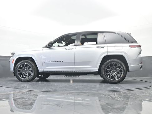 New 2025 Jeep Grand Cherokee Summit image 56