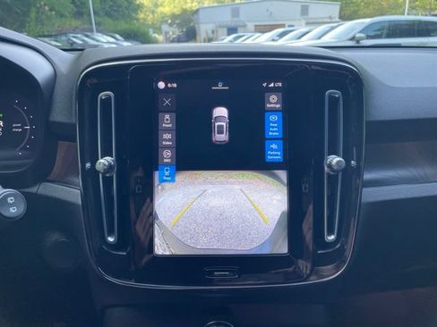Certified 2023 Volvo XC40 Recharge Ultimate AWD/4WD image 21