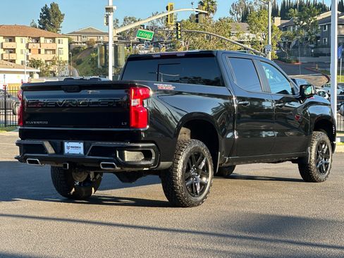 Used 2025 Chevrolet Silverado 1500 LT Trail Boss w/ LT Trail Boss Premium Package image 5